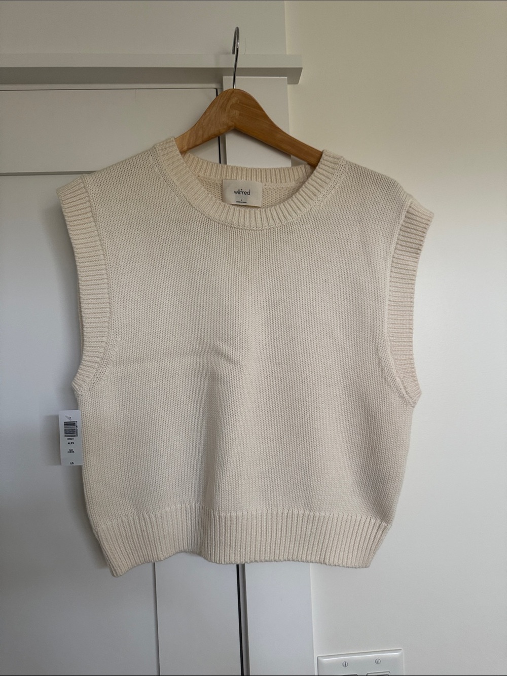 Wilfred Ivory Knit Sleeveless Crewneck Sweater Vest